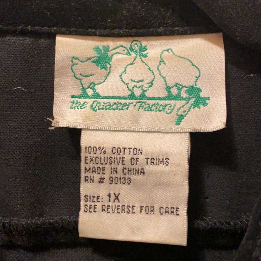 Quackery Factory Black Button Down With Holly - image 2